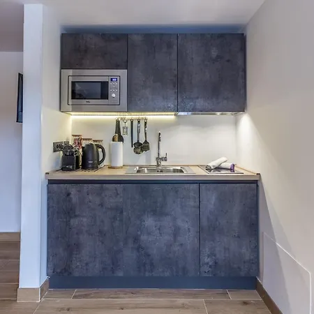 Hellochalet - Friends House ברויל-קרוויניה