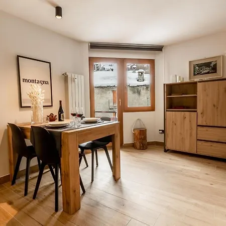 Hellochalet - Friends House